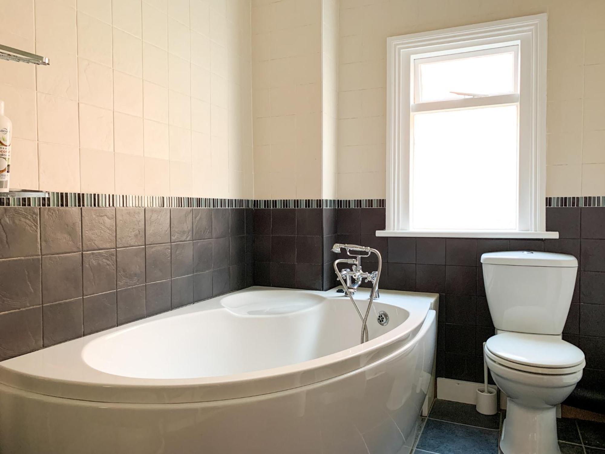 Stylish 3-Bedroom Home In Canterbury City-Centre - Superb Location! Eksteriør billede